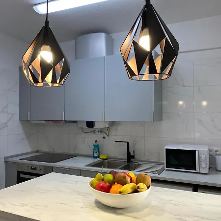 Renovated Oasis Ocean View 1bd Wi-fi 3 Min דירה אלבופיירה